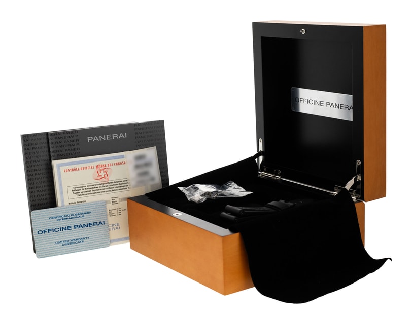 Panerai Luminor Marina PAM00104 Image 4